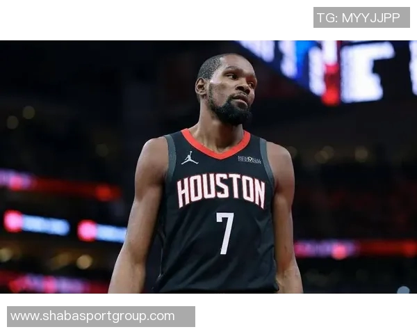 杜兰特因家庭事务缺席对阵太阳和勇士的客场比赛引发关注