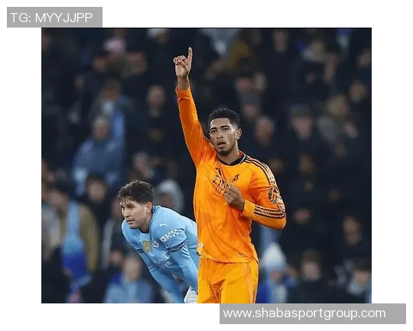 贝林厄姆父母看球无交流引猜测父亲疑似有外遇导致婚姻危机