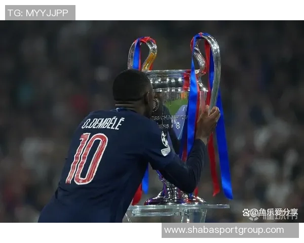 姆巴佩荣获欧洲金靴感恩队友与球迷期待与皇马共赢更多冠军 姆巴佩荣获欧洲金靴感恩队友与球迷期待与皇马共赢更多冠军