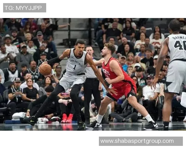 福克斯谈文班复出对球队的积极影响让我们打得更加轻松自如