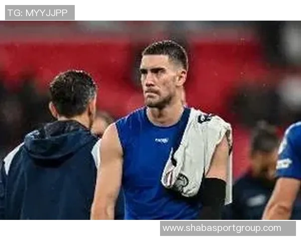 弗拉霍维奇伤情严峻预计至少需休养五到六周或更久