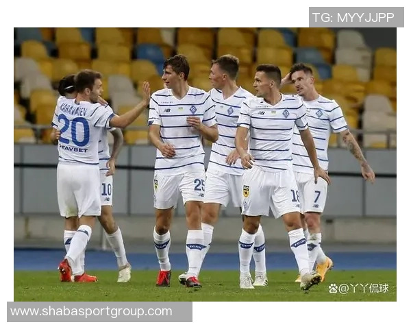 帕福斯足球俱乐部成立于2014年其队徽象征抗英民族英雄精神