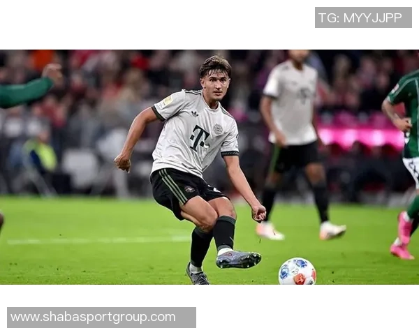 比朔夫首度为U21进球喜悦之情提升自信心展望未来表现