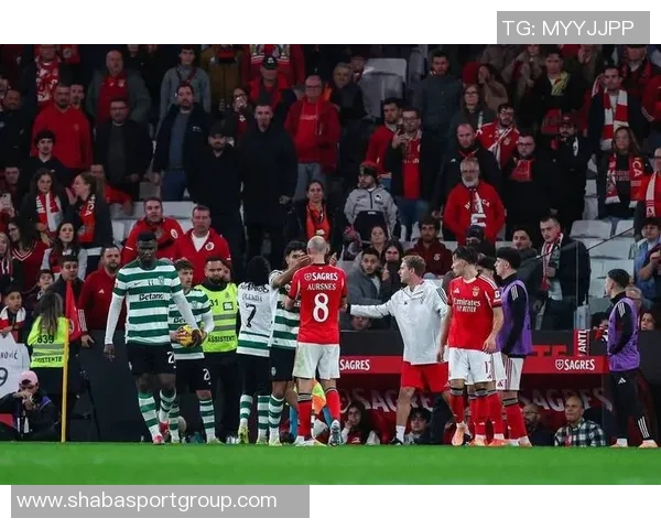 天空体育报道曼联冬季引援可能性低夏季目标若提前或将引进