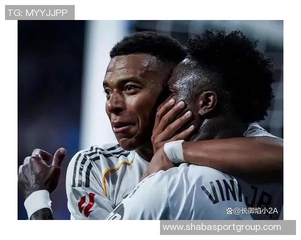 姆巴佩欧冠单场狂轰四球成历史第三人超越梅罗传奇表现引发热议